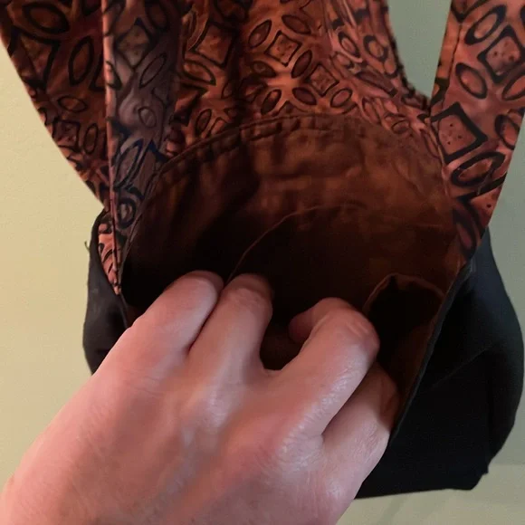 2 fabric purses. - Picture 8 of 9